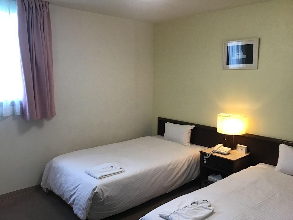 Hotel Rapport Senjukaku Sagamihara Buitenkant foto