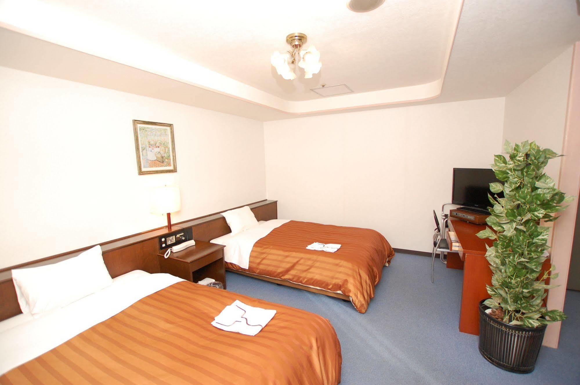 Hotel Rapport Senjukaku Sagamihara Buitenkant foto