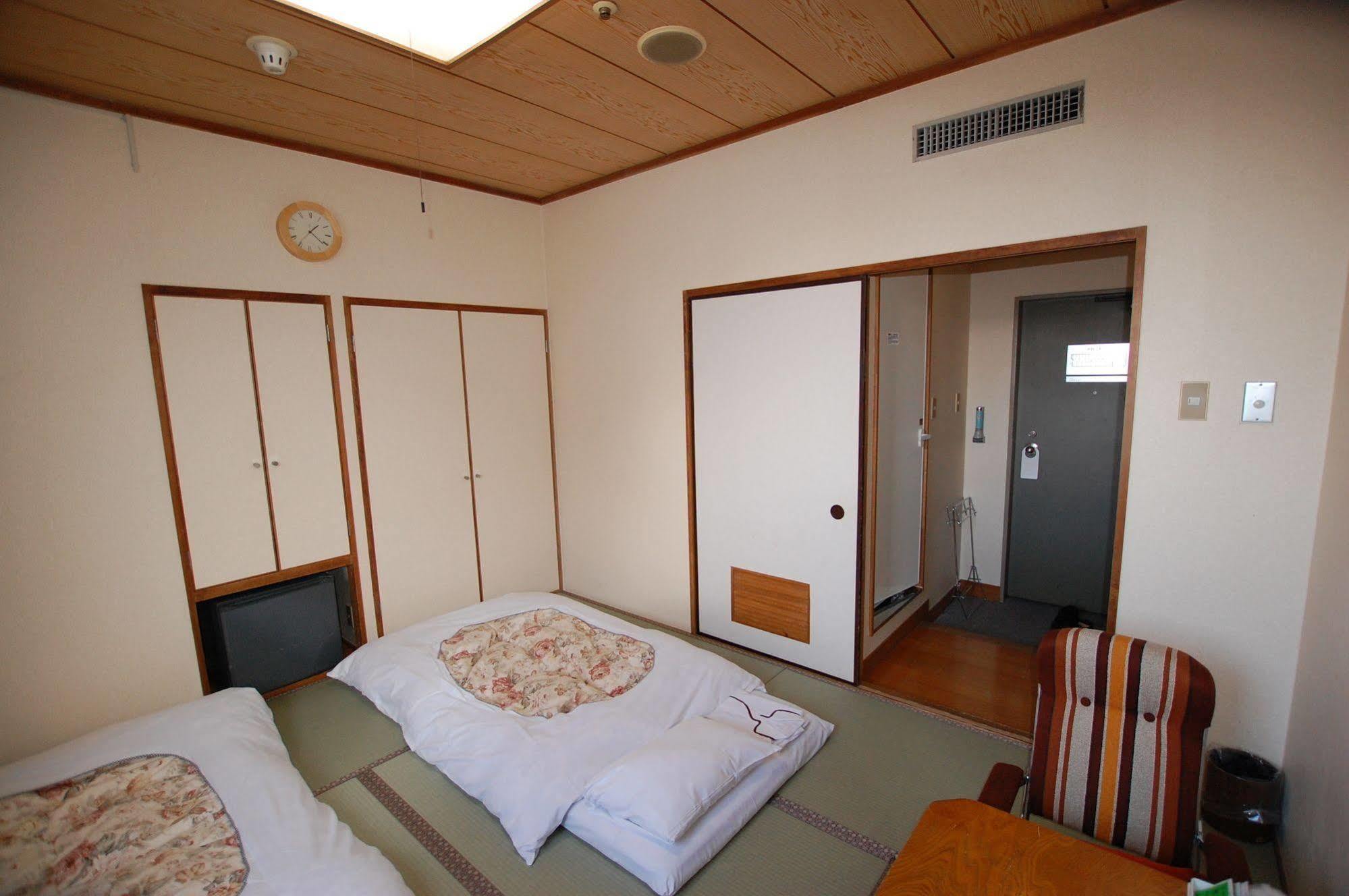 Hotel Rapport Senjukaku Sagamihara Buitenkant foto