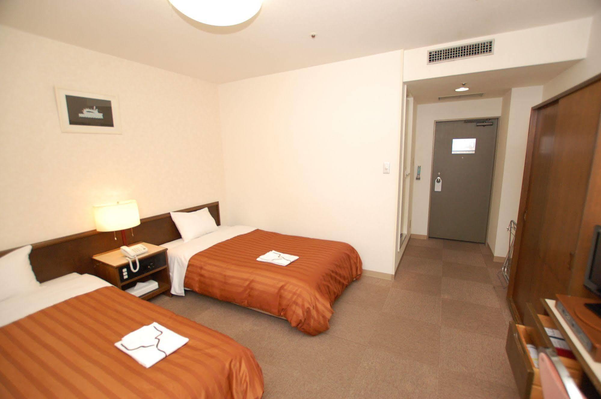 Hotel Rapport Senjukaku Sagamihara Buitenkant foto